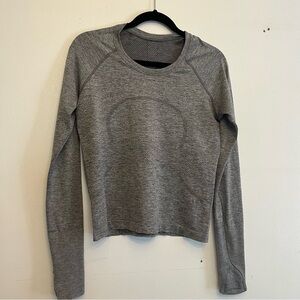 8 | Gray Lululemon Swiftly Tech 2.0 Long-Sleeve *Waist Length